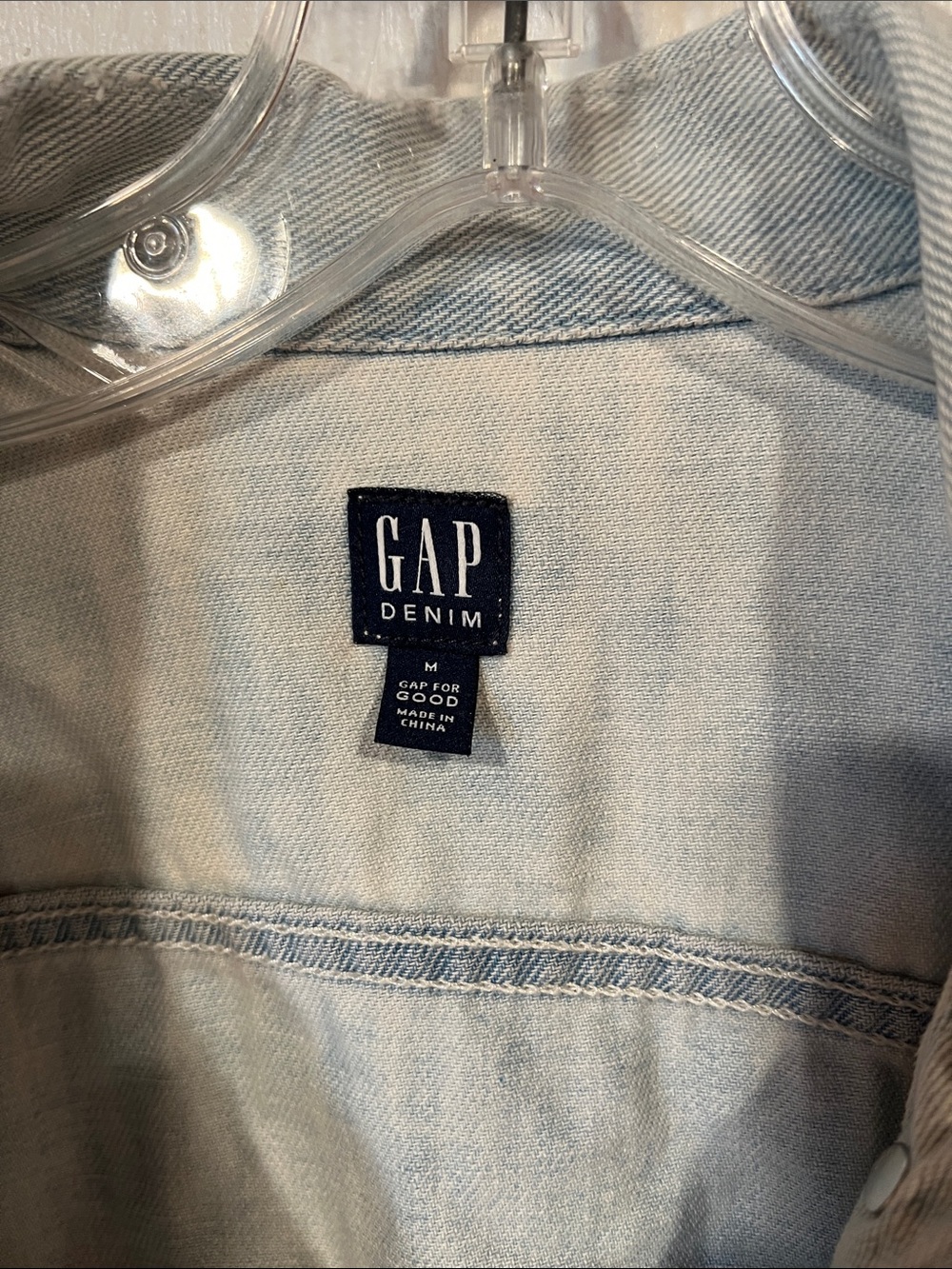 GAP Women's Faded Light Blue Denim Jacket - Picture 2 of 4